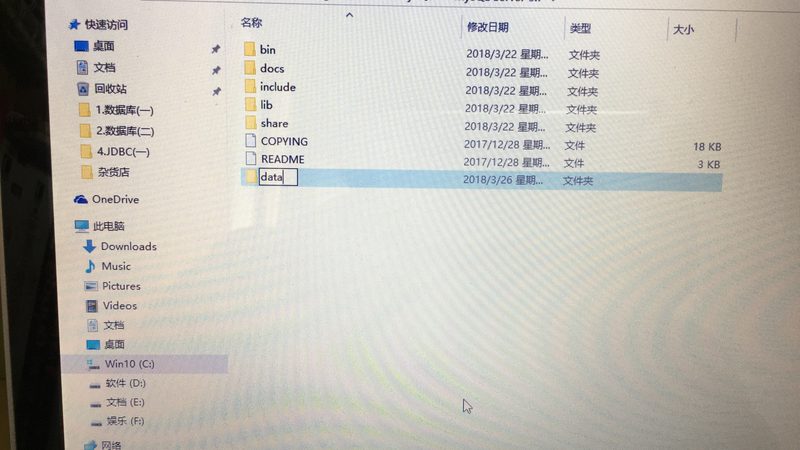 挑选家政公司时，首先要关注其资质。一家正规的家政公司应该具备以下条件：